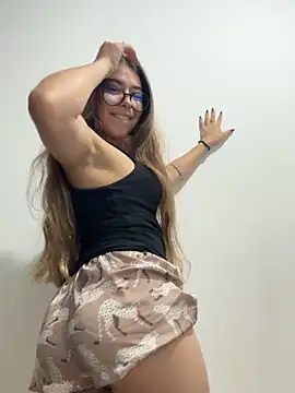 Snapshot of Caitlin_Cat chatting on 5, 10, 2025 Caitlin Cat online show from 5, 10, 2025