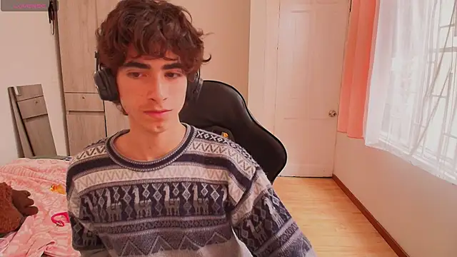 Nude Boy18 online show from 8, 9, 2025