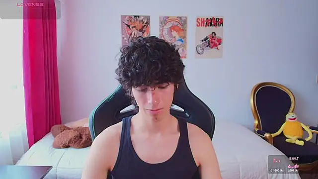 Snapshot of Nude_Boy18 chatting on 30, 6, 2026 Nude Boy18 online show from 30, 6, 2026