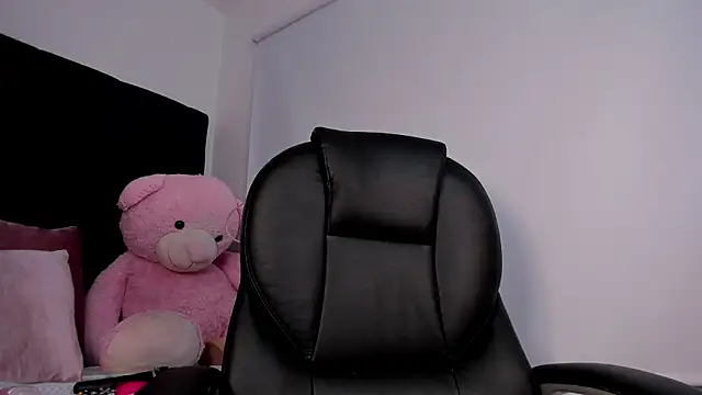 momo ayasse online show from 28, 2, 2026