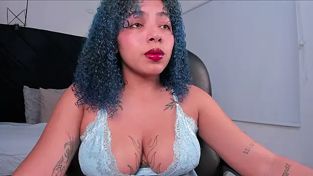 Snapshot of momo_ayasse chatting on 23, 5, 2026 momo ayasse online show from 23, 5, 2026