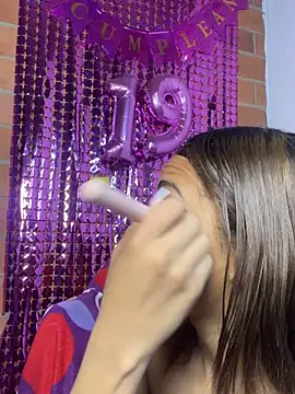 yumi hanna online show from 14, 9, 2025