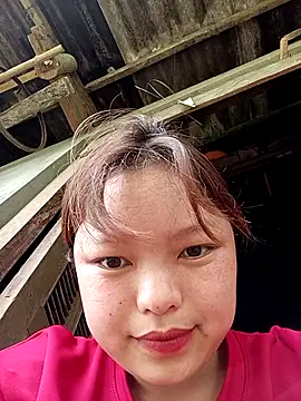 XoiXoi232 online show from 15, 9, 2025