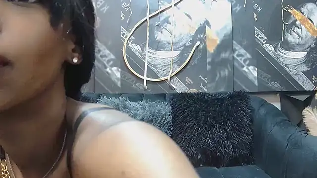 Lilmisbaddyxxx online show from 25, 5, 2026