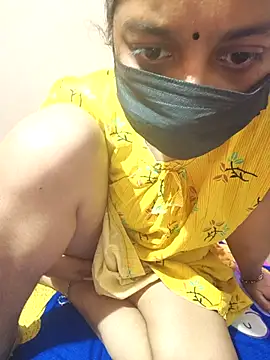 Snapshot of keralacouples11 chatting on 1, 12, 2025 keralacouples11 online show from 1, 12, 2025