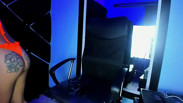 Violetta Rousse  online show from 28, 2, 2026