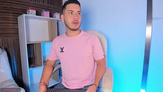 Snapshot of Axel_grey_ chatting on 24, 9, 2025 Axel grey online show from 24, 9, 2025