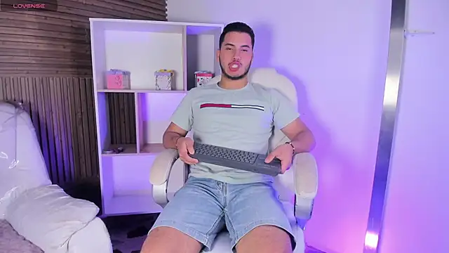 Axel grey  online show from 6, 11, 2025