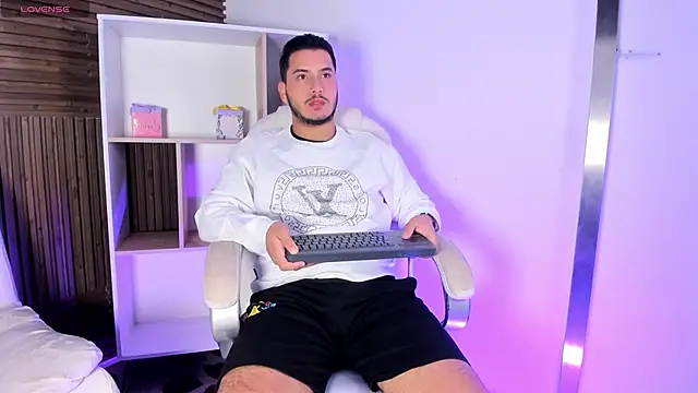 Axel grey  online show from 9, 11, 2025