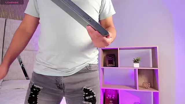 Axel grey  online show from 26, 2, 2026