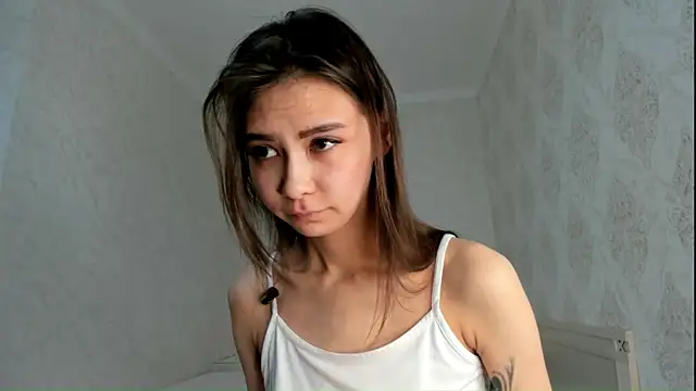 Amy Loveme online show from 15, 9, 2025