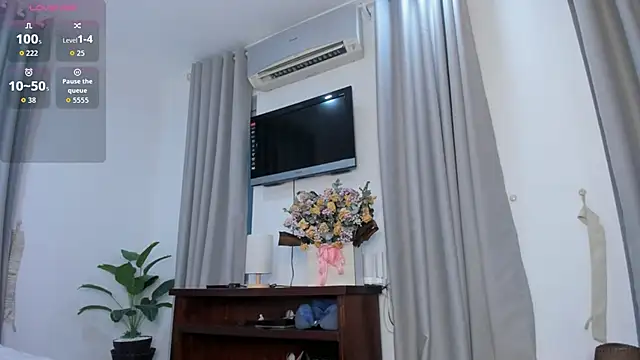 Amy Loveme online show from 19, 11, 2025