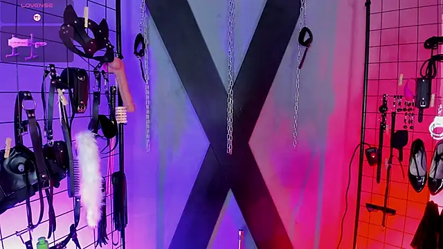 VictoryaLiah BDSM online show from 11, 11, 2025