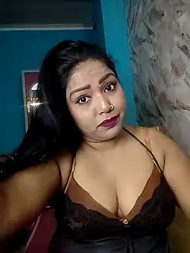 hornypriya696 online show from 5, 12, 2025