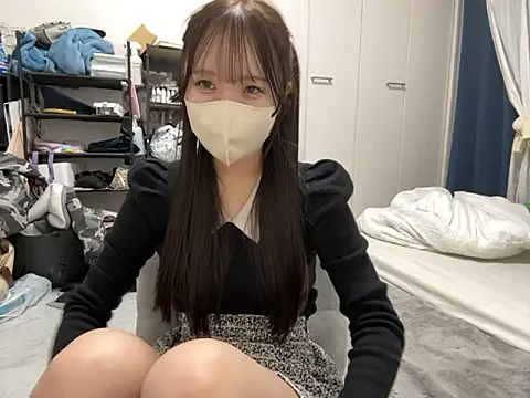 nano-da-u online show from 5, 12, 2025