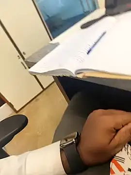 hotboy43339 online show from 10, 10, 2025