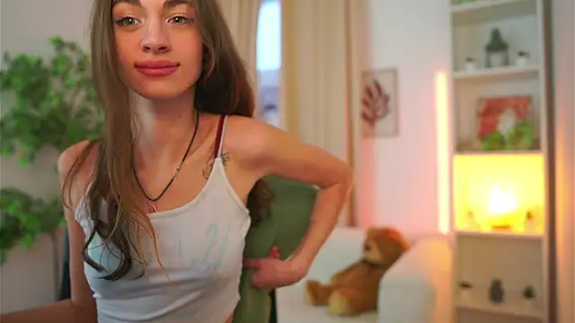 Snapshot of Sophie__Nice chatting on 2, 10, 2025 Sophie Nice online show from 2, 10, 2025