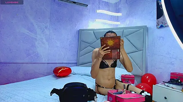 Snapshot of shantala_nastasiia chatting on 14, 9, 2025 shantala nastasiia online show from 14, 9, 2025