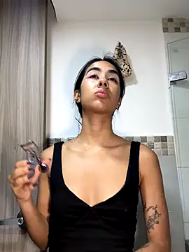 Kassie Collins online show from 21, 11, 2025