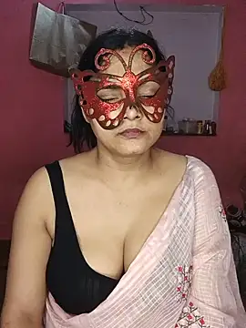 Snapshot of MEERAcle chatting on 15, 6, 2026 MEERAcle online show from 15, 6, 2026