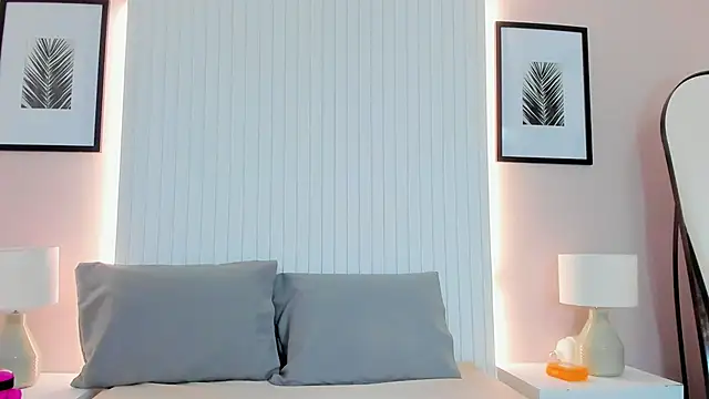 catalina jolie online show from 2, 10, 2025