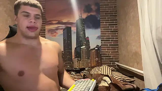 MusclePhantom online show from 10, 10, 2025