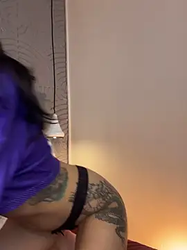 eviegothel  online show from 13, 11, 2025