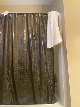 Snapshot of huhgtr chatting on 26, 11, 2025 huhgtr online show from 26, 11, 2025