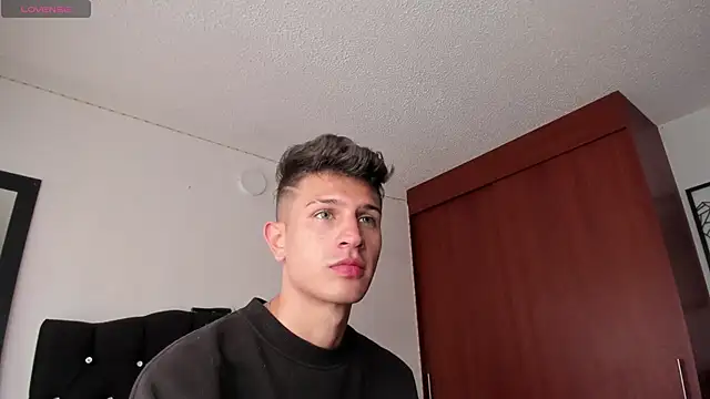 Snapshot of kevin_ahss chatting on 9, 9, 2025 kevin ahss online show from 9, 9, 2025