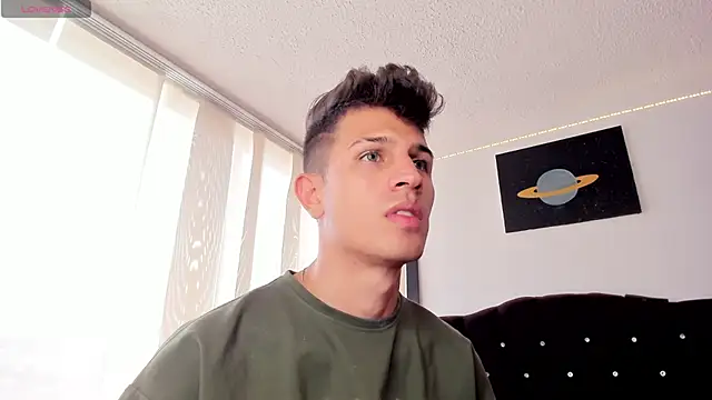 Snapshot of kevin_ahss chatting on 16, 9, 2025 kevin ahss online show from 16, 9, 2025