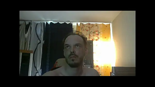 Snapshot of Jenner84 chatting on 9, 9, 2025 Jenner84 online show from 9, 9, 2025