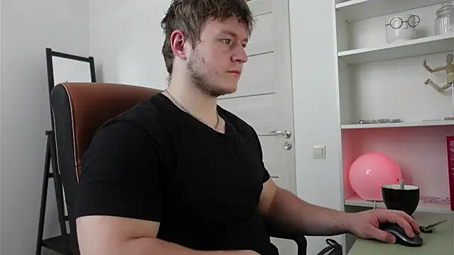 Richard Dullas online show from 8, 10, 2025