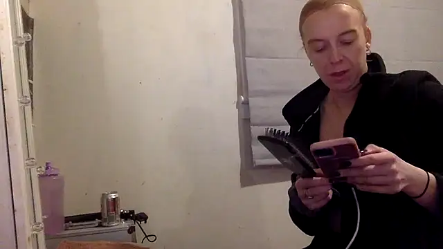 Snapshot of Bellababexox chatting on 21, 4, 2026 Bellababexox online show from 21, 4, 2026