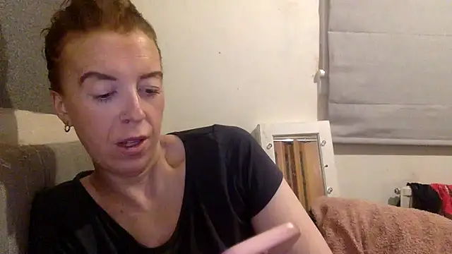 Snapshot of Bellababexox chatting on 3, 5, 2026 Bellababexox online show from 3, 5, 2026