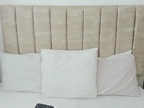 Snapshot of AprilStone1 chatting on 5, 12, 2025 AprilStone1 online show from 5, 12, 2025