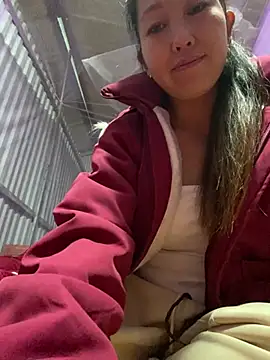 Huong-Ly online show from 1, 2, 2026