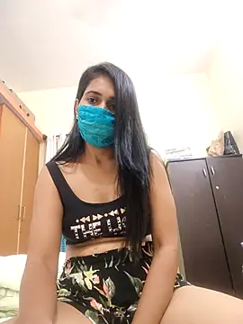 Curvyqueenz online show from 3, 10, 2025