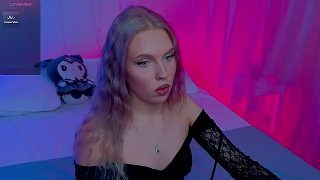 Snapshot of Maryan_a chatting on 2, 10, 2025 Maryan a online show from 2, 10, 2025