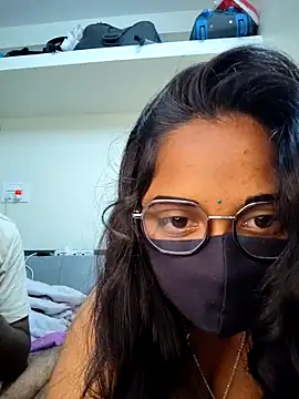 Snapshot of Telugu_teen_couples_143 chatting on 21, 10, 2025 Telugu teen couples 143 online show from 21, 10, 2025