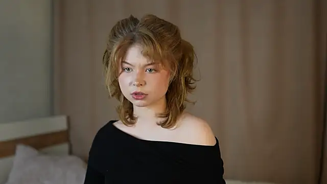 Stella Vanila online show from 12, 9, 2025