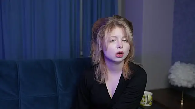 Stella Vanila online show from 3, 3, 2026