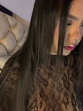 Michelle johnson  online show from 15, 4, 2026