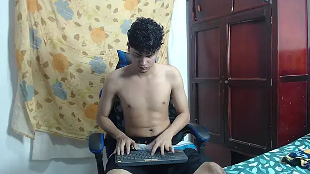 alice julls online show from 24, 6, 2026