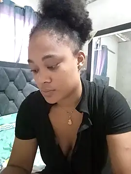 Snapshot of dahian_charlote02 chatting on 8, 3, 2026 dahian charlote02 online show from 8, 3, 2026
