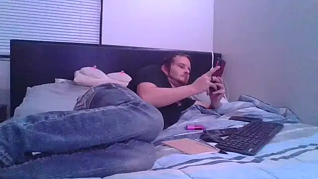 Snapshot of Eclipticice94 chatting on 30, 10, 2025 Eclipticice94 online show from 30, 10, 2025