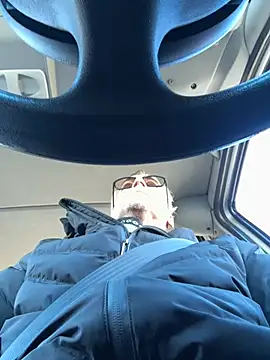 Axl hot online show from 6, 2, 2026