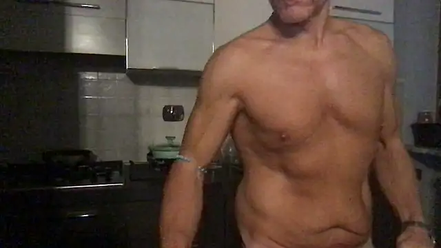 Snapshot of Axl_hot chatting on 28, 7, 2026 Axl hot online show from 28, 7, 2026