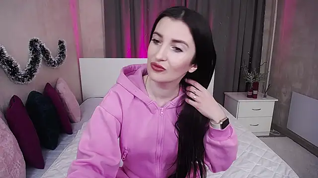 EvelinCuper online show from 18, 1, 2026