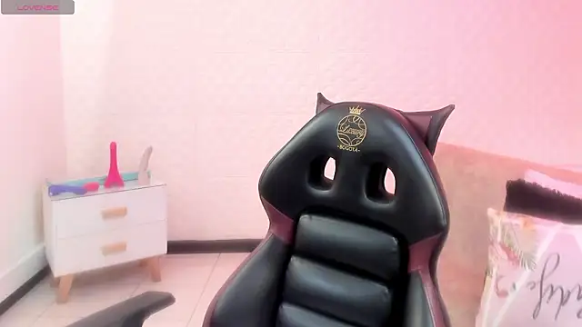 Eva mermaid online show from 3, 3, 2026