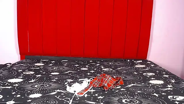 Camila GirlSexy online show from 24, 10, 2025